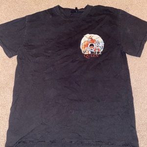 Queen T- shirt!